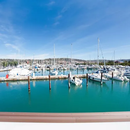 Casa de Férias Adria Luxury Houseboat *