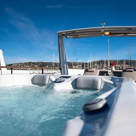 Holiday home Adria Luxury Houseboat