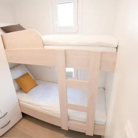 Adria Luxury Houseboat *