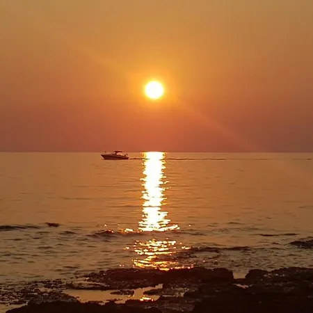 Dom wakacyjny Adria Luxury Houseboat