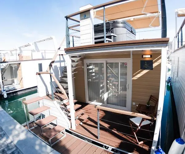 Дом отдыха Adria Luxury Houseboat *