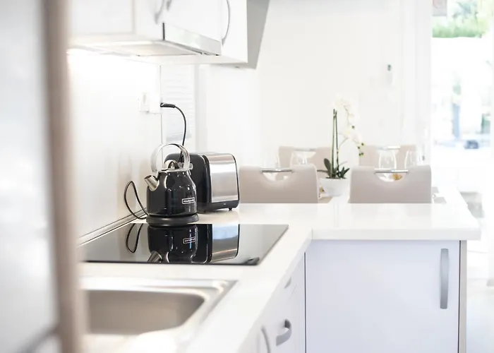 Adria Luxury Houseboat *